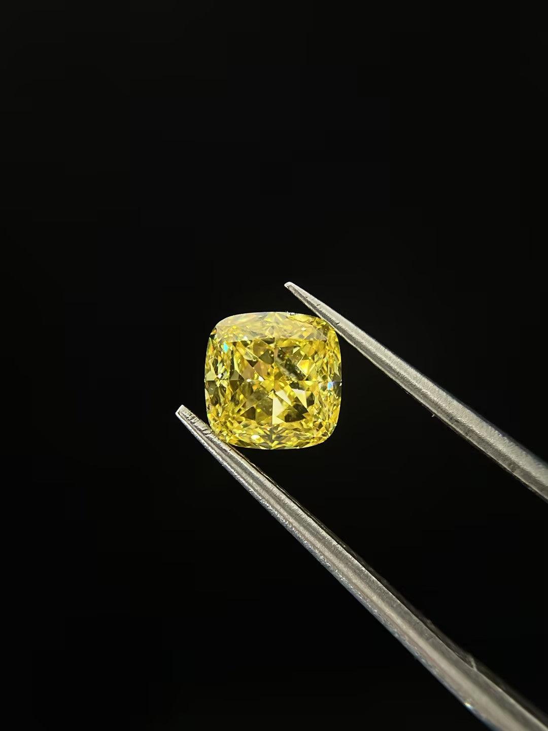 1.5ct Cushion Cut Fancy Intense VVS1 Excellent - Intou