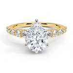 Pear Cut Graduated Diamond Engagement Ring - Intou