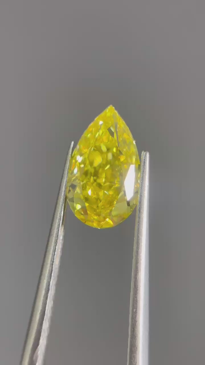 1.5ct Pear Cut Fancy Intense VVS1 Excellent